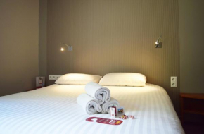  Best Hotel Reims La Pompelle  Реймс